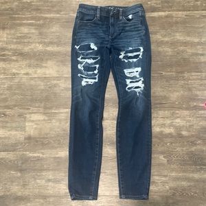 American Eagle size 4. Hi-rise jegging dark wash